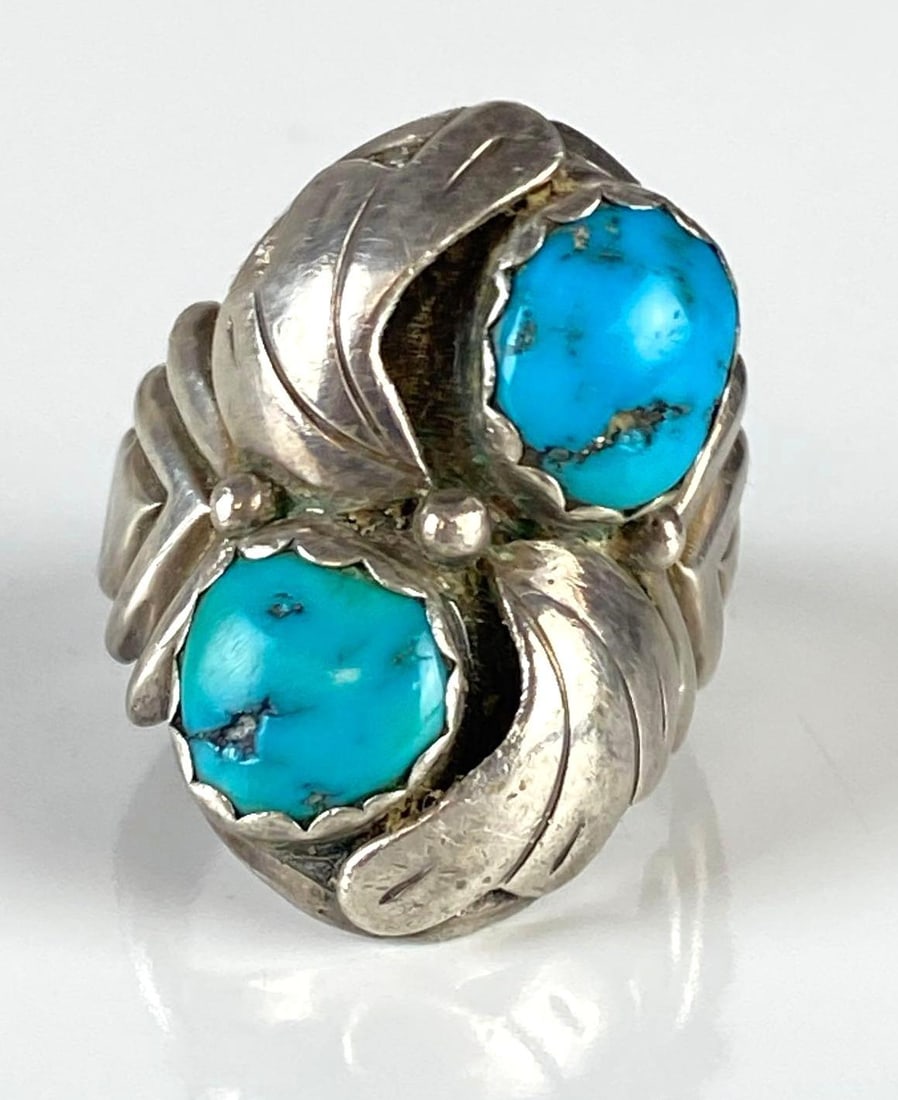 Sterling Silver Native American Style Turquoise Ring (1 of 6)
