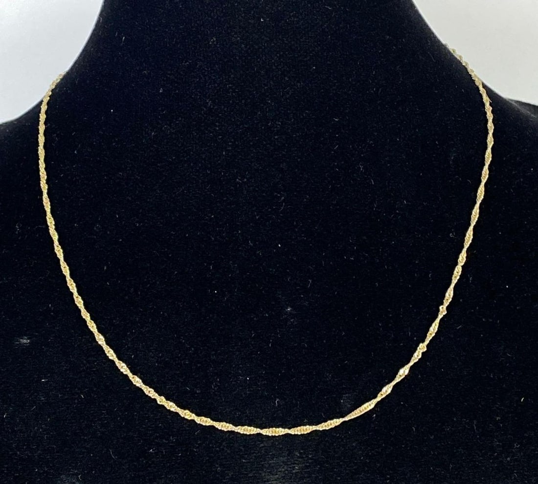 14K Gold Twisted Rope Chain Necklace (1 of 3)