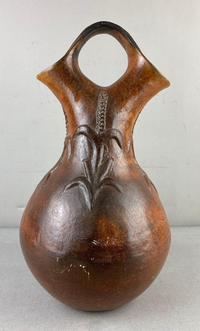 Native American Navajo Handmade Wedding Vase (1 of 5)