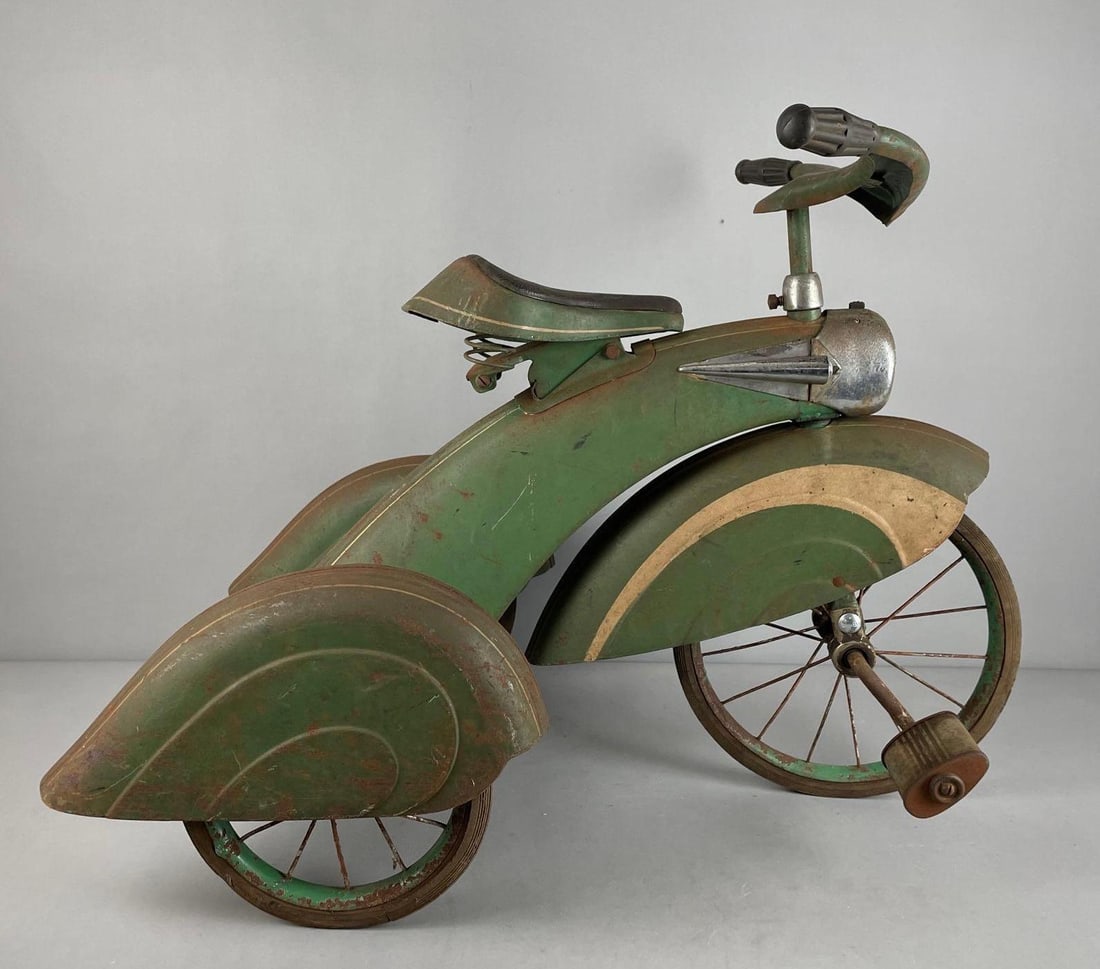 1930s Murray-Ohio Steelcraft Streamline Tricycle (1 of 5)