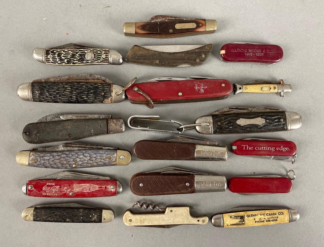 Group of Vintage Folding Knives (1 of 4)