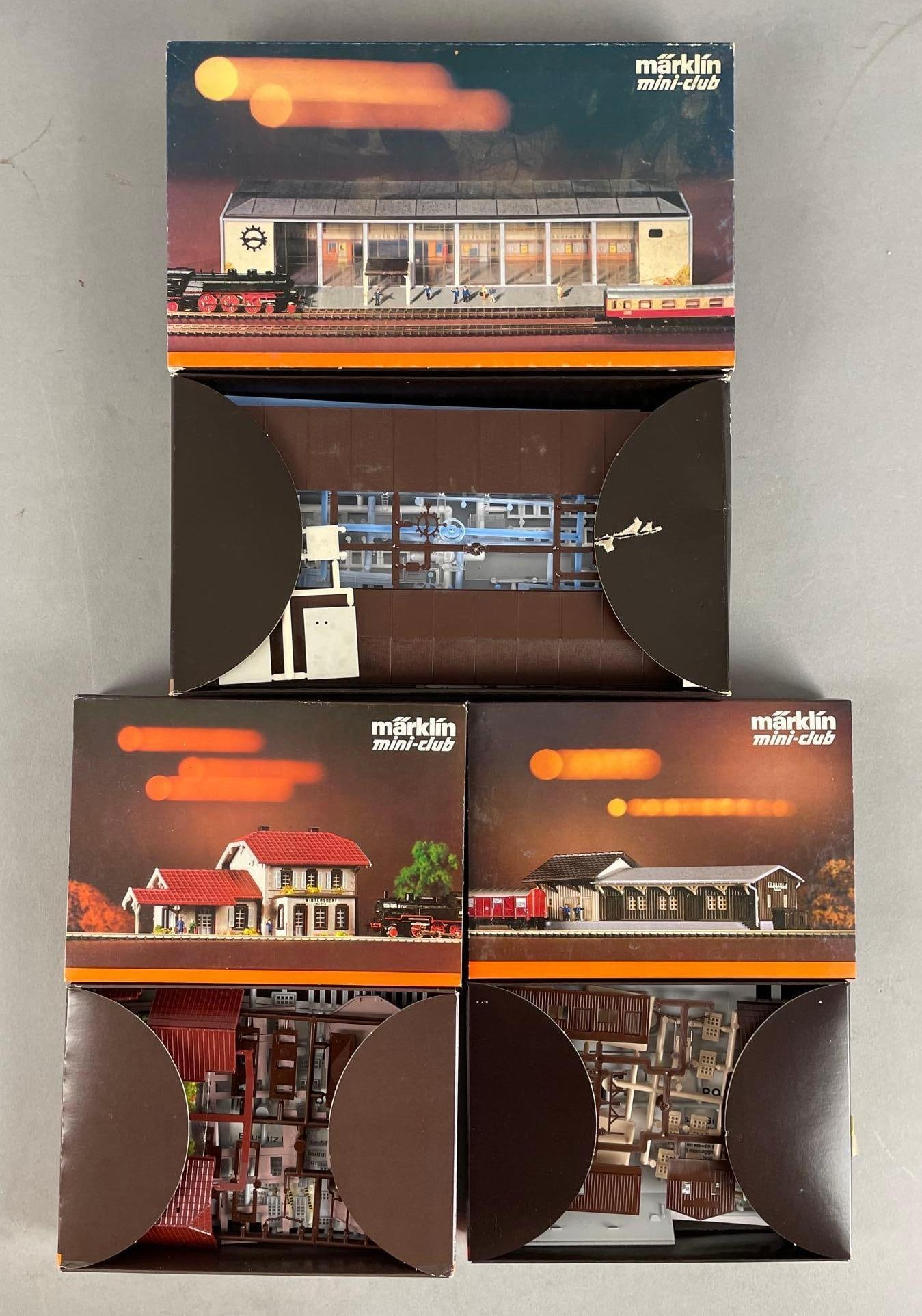 Group of Marklin Mini-Club Z-Scale Buildings: In-House Shipping Option: If you would like to use our in-house shipping service, please select “Arrange My Own Shipping” when paying your invoice. After payment, our in-house shipping team