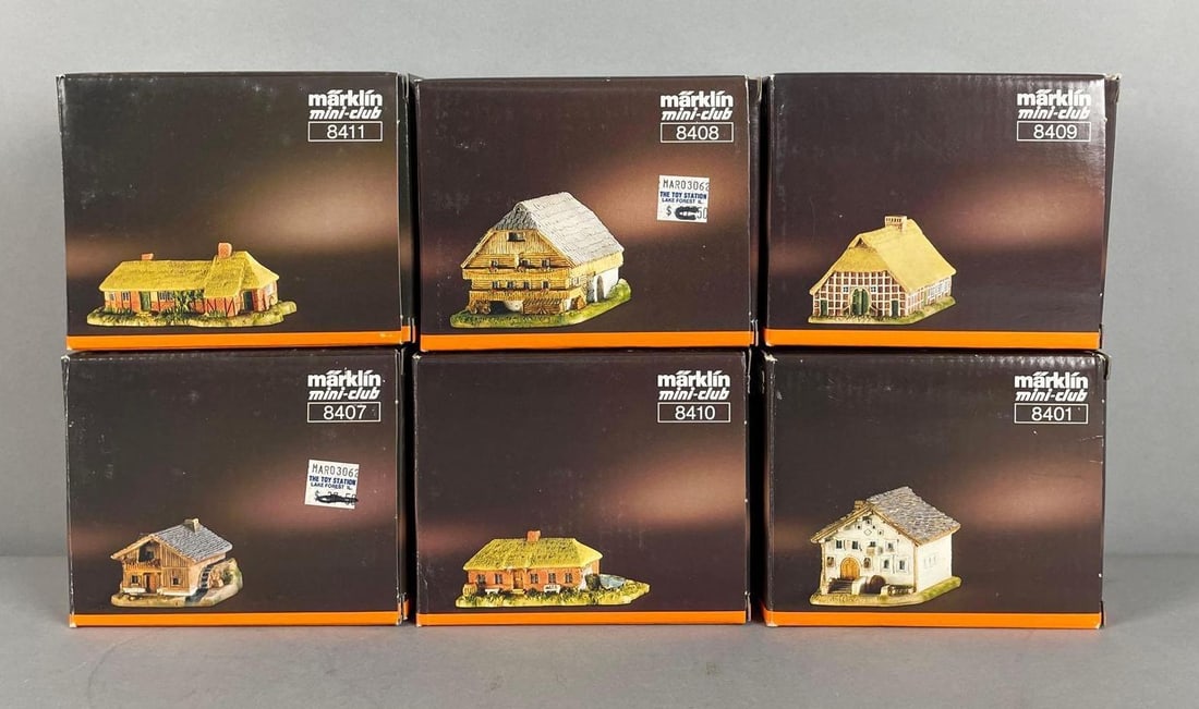 Group of Marklin Mini-Club Z-Scale Buildings: In-House Shipping Option: If you would like to use our in-house shipping service, please select “Arrange My Own Shipping” when paying your invoice. After payment, our in-house shipping team