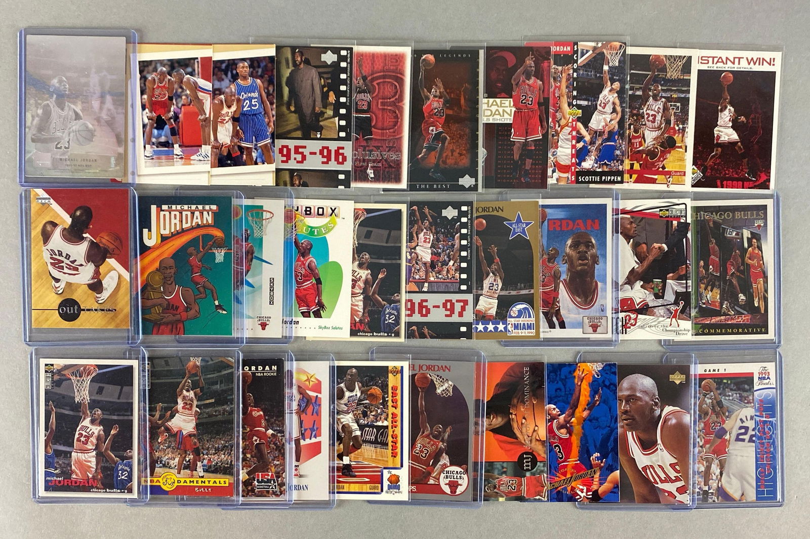 30 - Michael Jordan Cards (1 of 3)