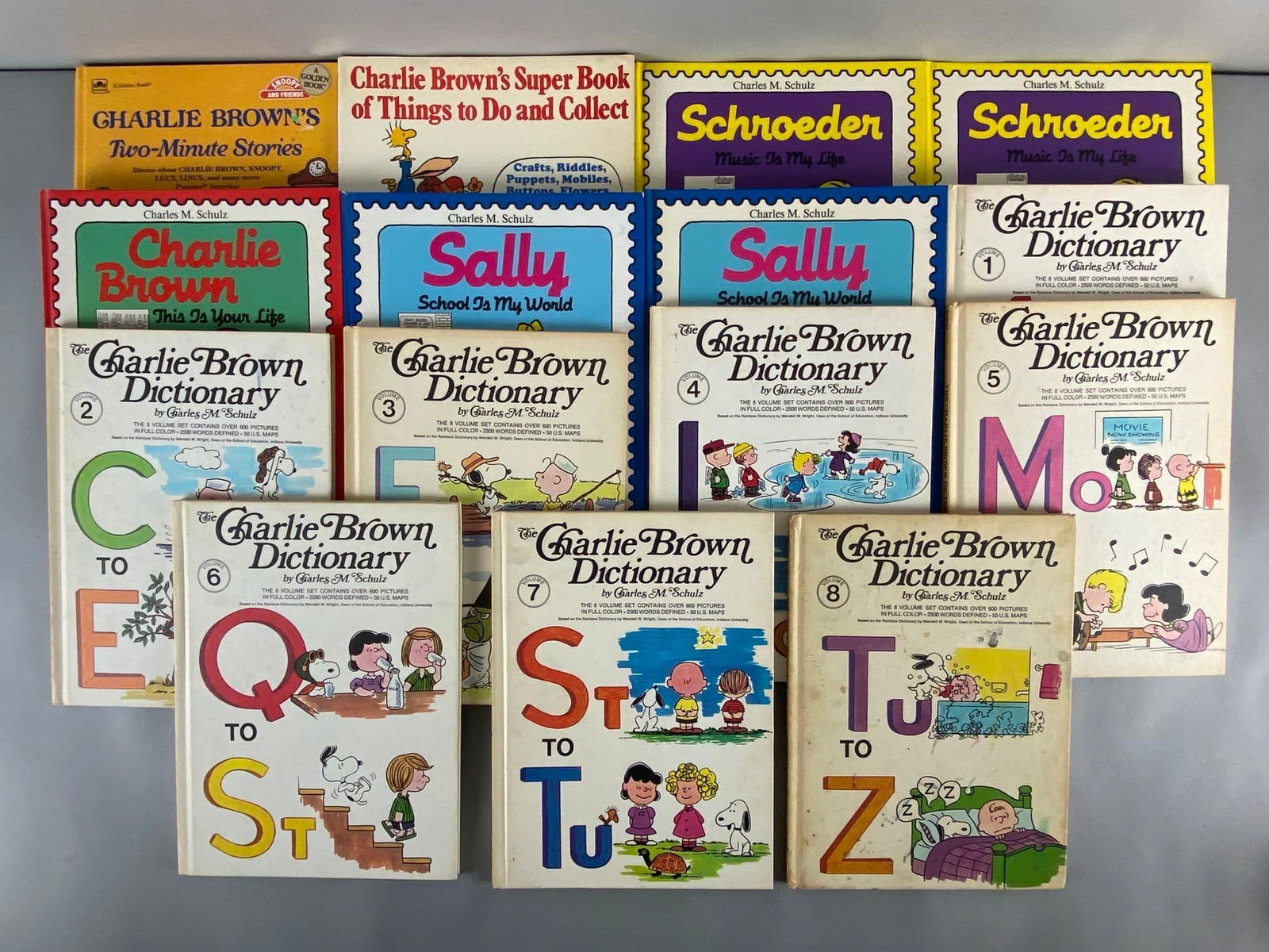 Group of 15 Peanuts Childrens Books (1 of 3)