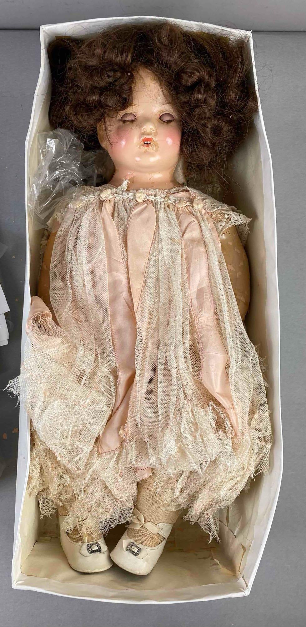 Vintage Madame Hendren Dolly Rkord Phonograph Doll (1 of 7)