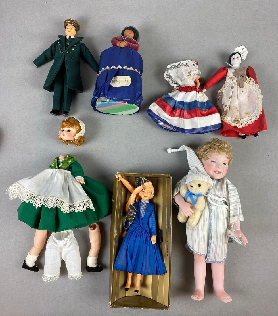 Group of 7 Assorted Child Dolls (1 of 3)