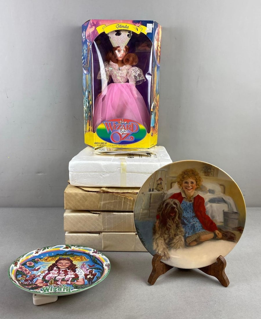 Group of 5 Shirley Temple/Wizard Themed Plates and More (1 of 4)