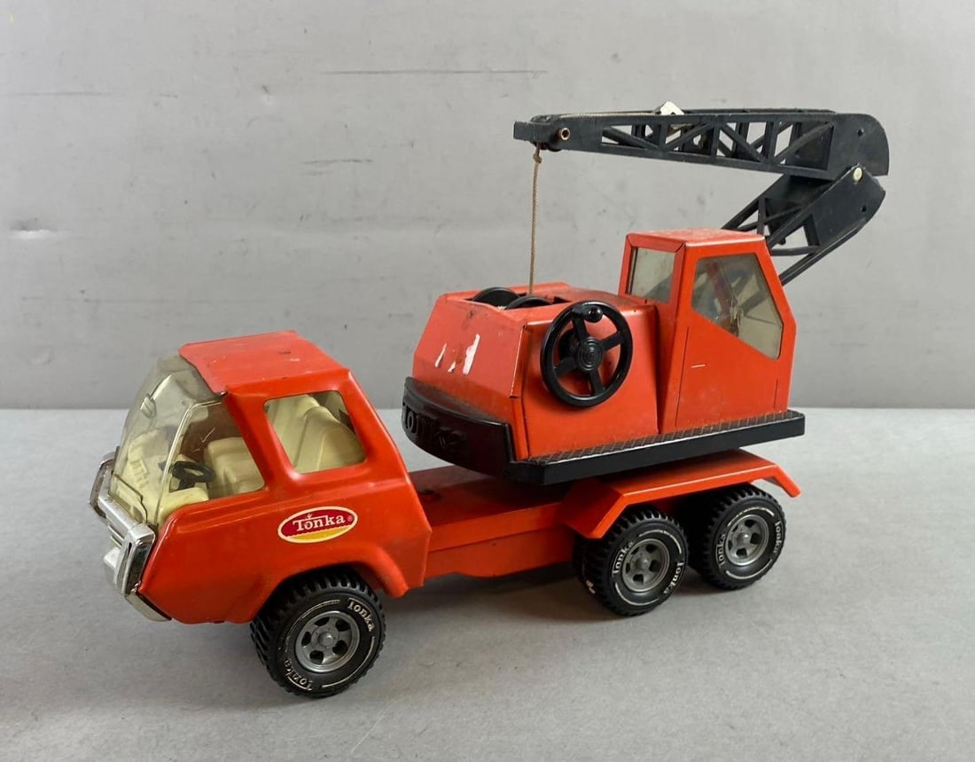 Vintage Tonka Truck Crane Vehicle (1 of 3)