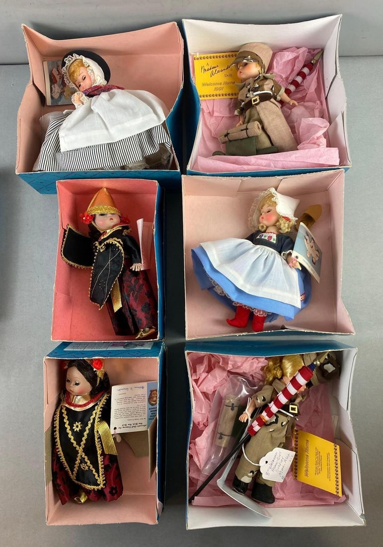 Group of 6 Alexander Doll Company Fashion Dolls (1 of 3)