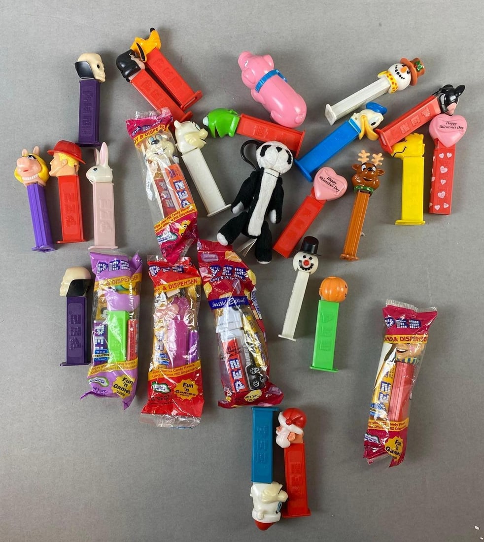 Group of Assorted Pez Candy Dispensers (1 of 3)