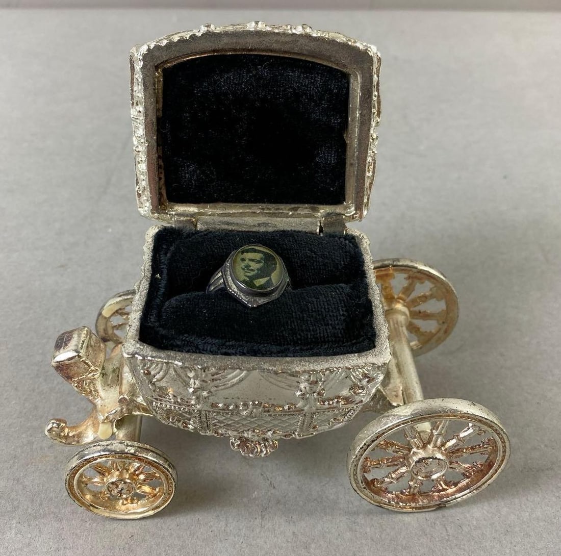 Vintage Gone With The Wind Jewelry Box and Ring (1 of 4)