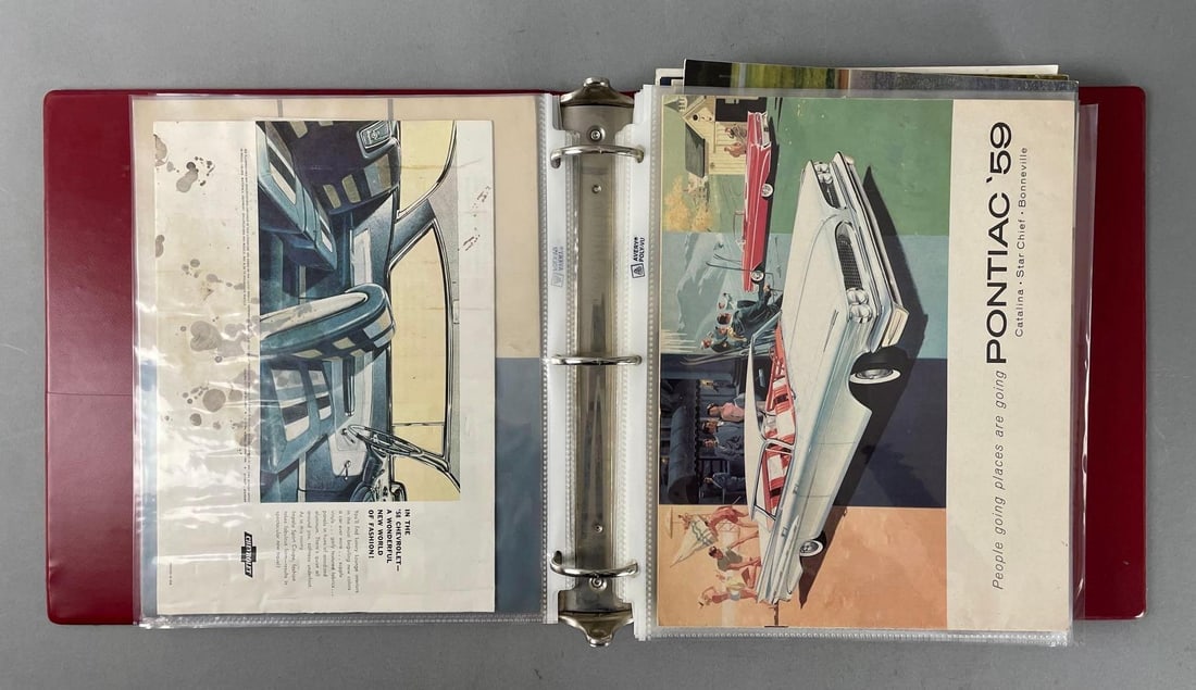 Group of 32 Vintage Automobile Advertising Brochures (1 of 4)