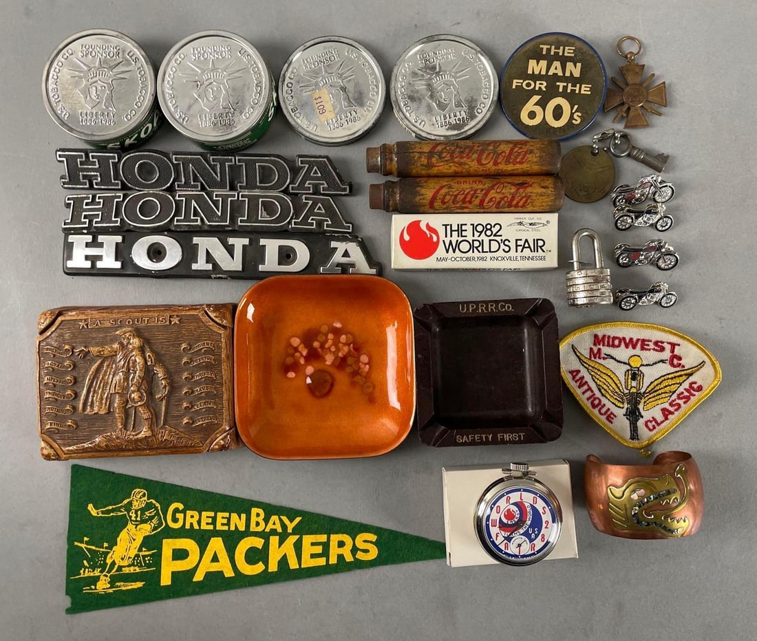 Group of Vintage Items (1 of 3)