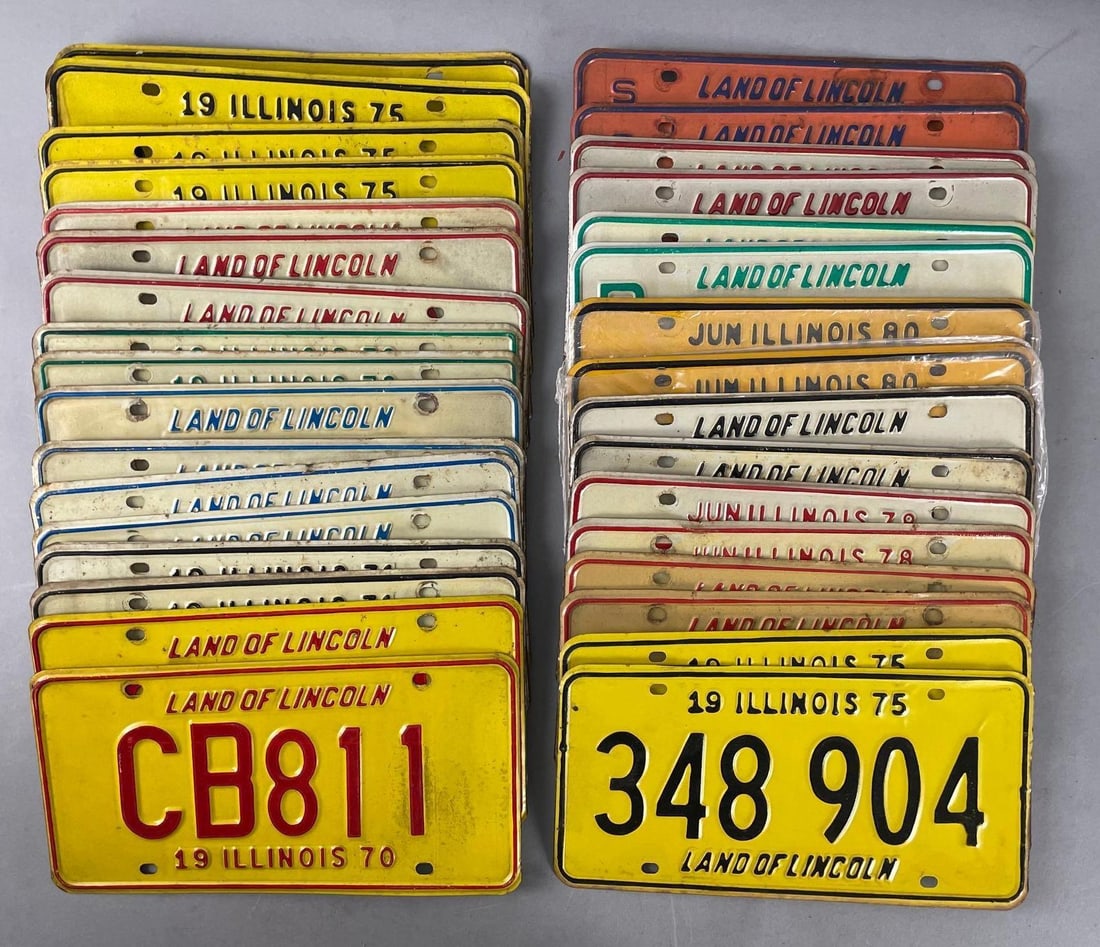 Group of Vintage Illinois License Plate Pairs (1 of 3)