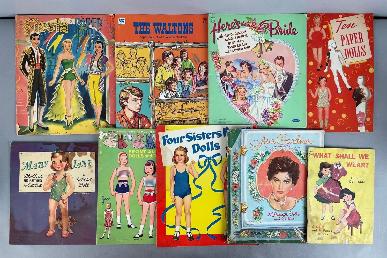 Group of Vintage Paper Doll Books (1 of 2)