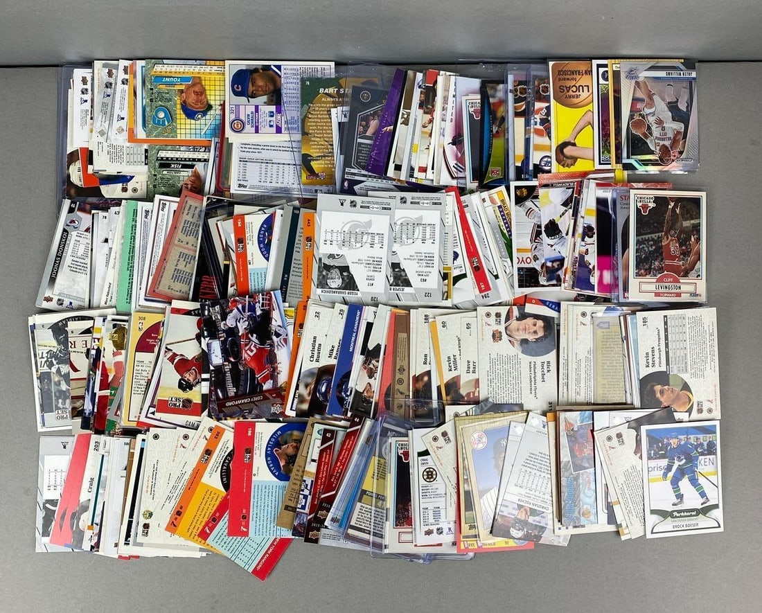 Large Group of Assorted Sports Cards (1 of 3)