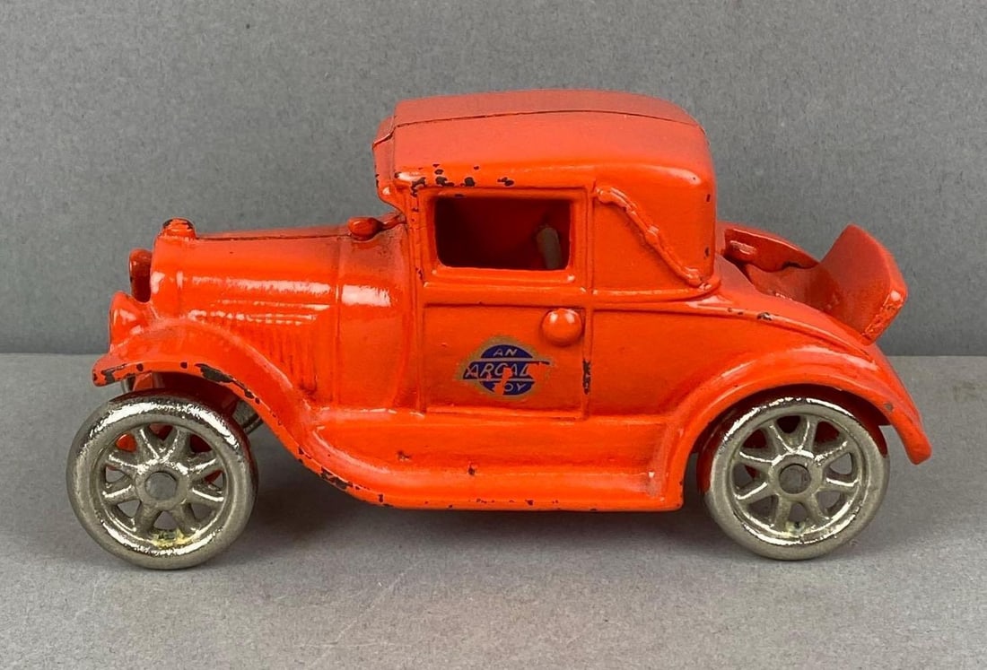 Antique Arcade Mfg Freeport, Illinois Cast Iron Ford A Mode Coupe (1 of 6)