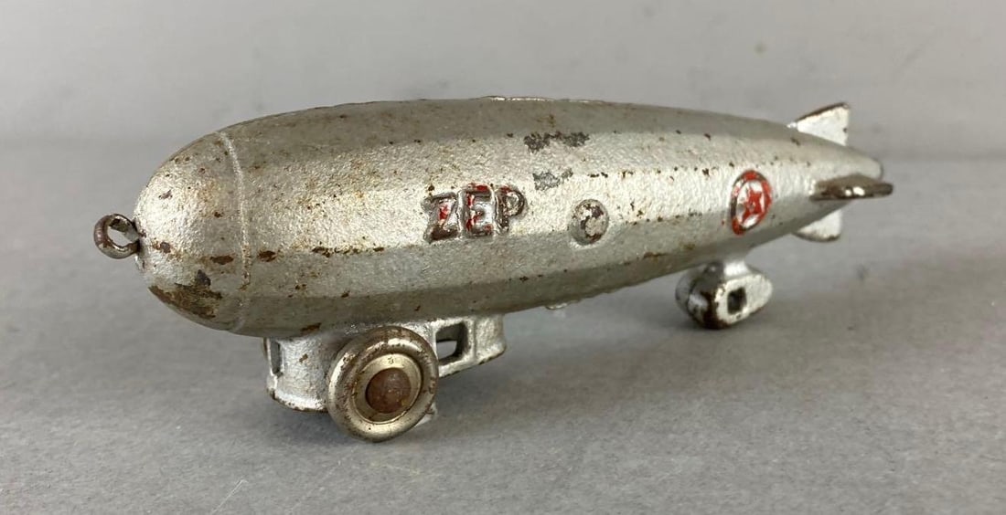 Vintage Cast Iron Zep Zeppelin Toy (1 of 4)
