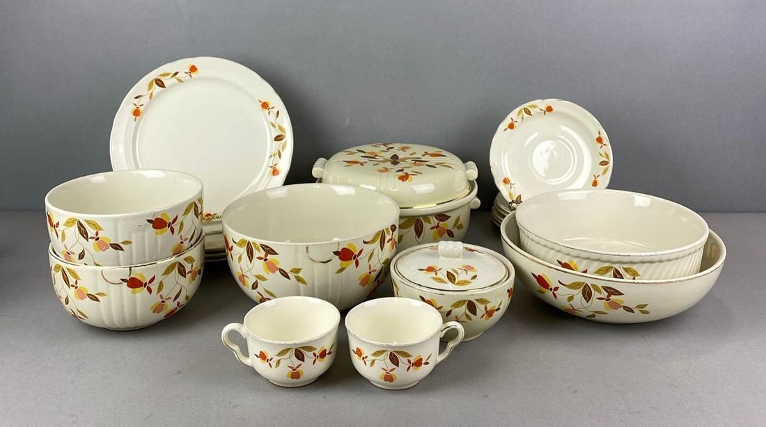 Group Hall Jewel Tea Dinner Ware Items: In-House Shipping Option: If you would like to use our in-house shipping service, please select “Arrange My Own Shipping” when paying your invoice. After payment, our in-house shipping team wi