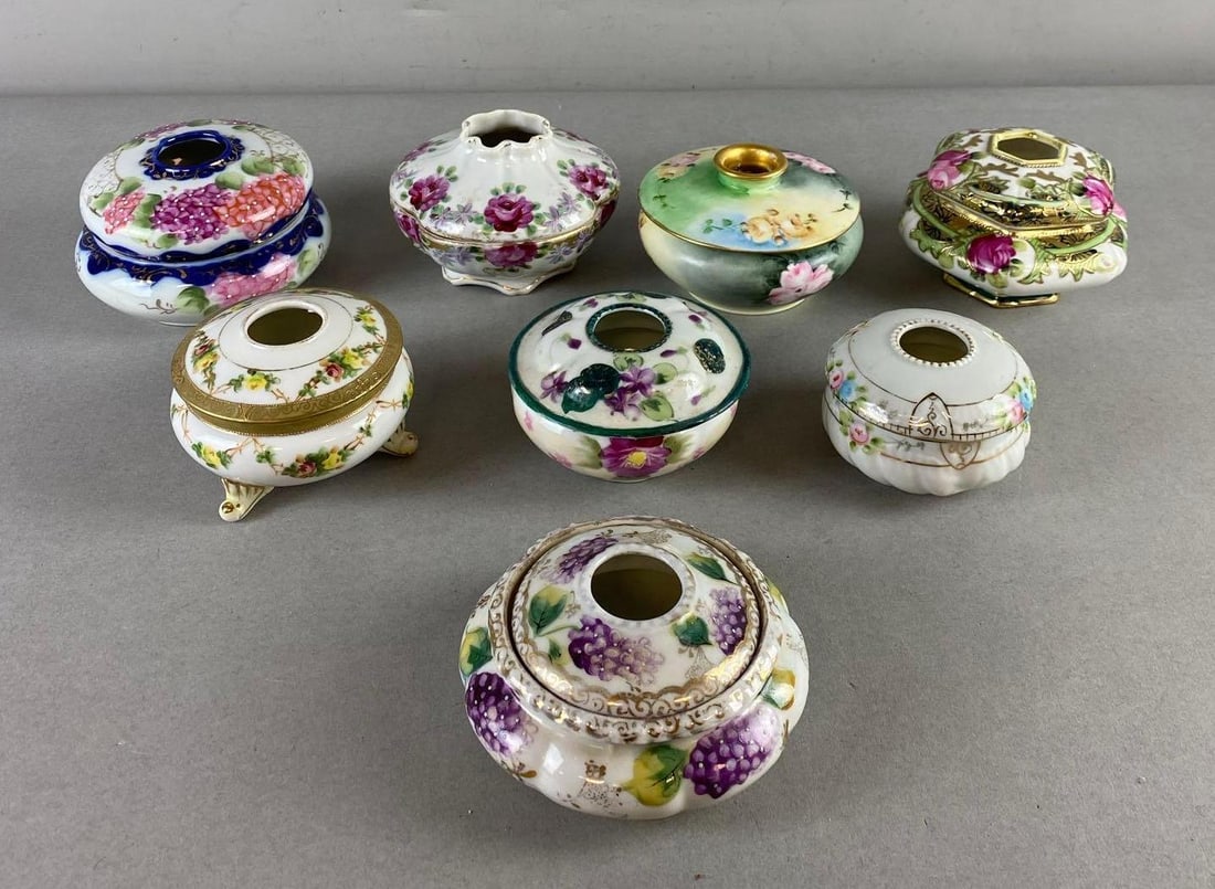Group of Assorted Vintage Porcelain Hair Receivers (1 of 2)
