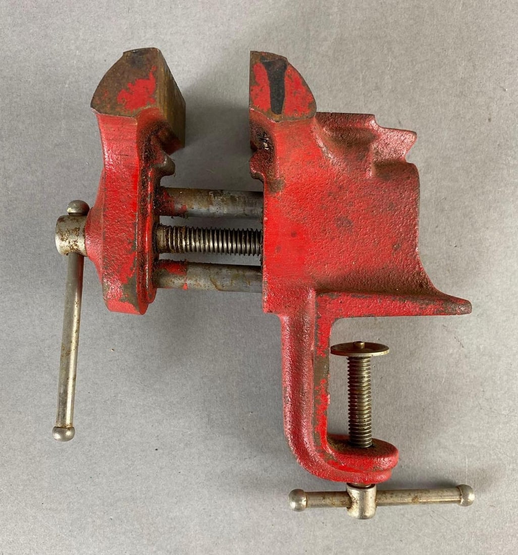 Vintage Table Clamp Vise (1 of 3)