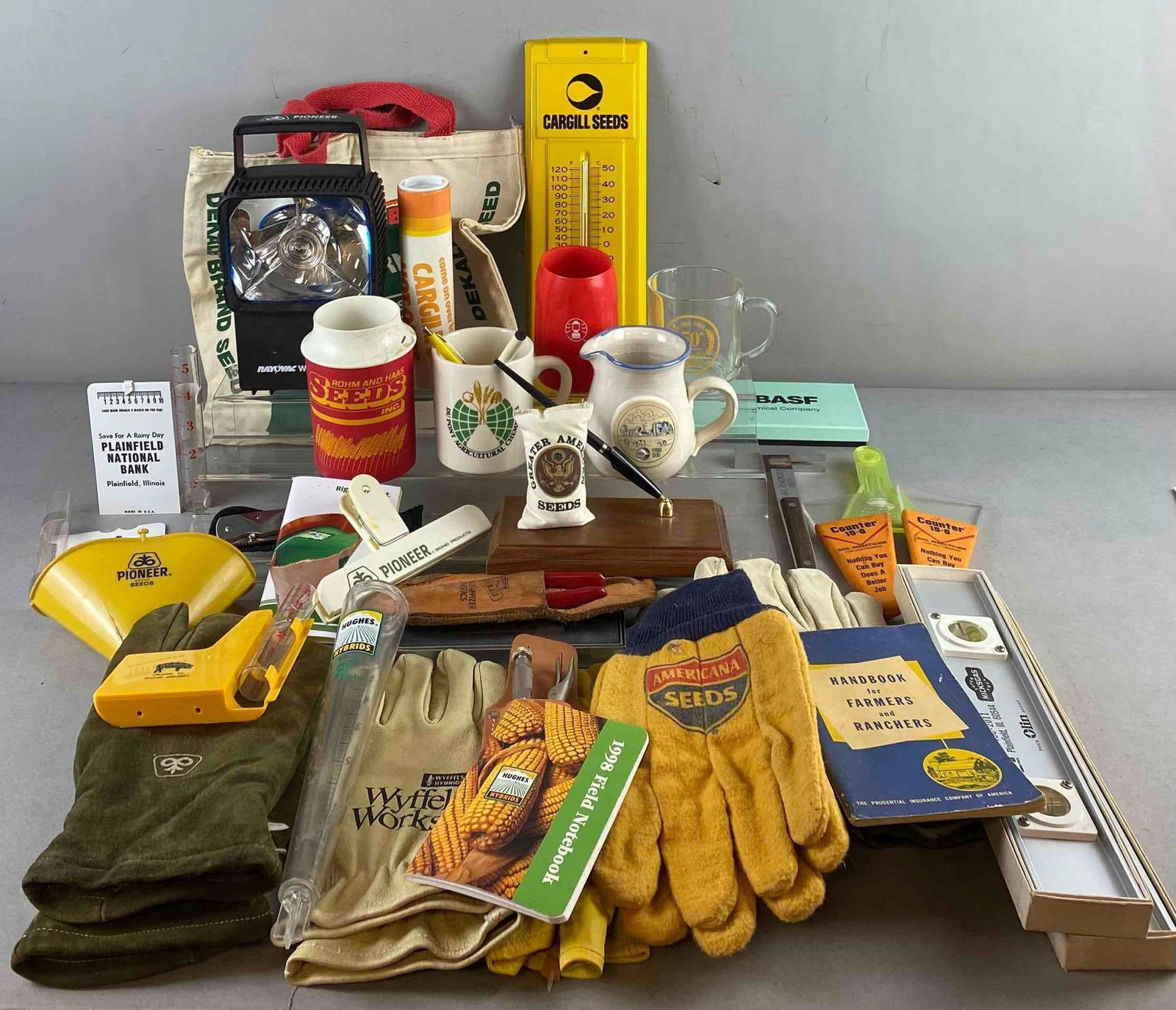 Big Group of Agriculture Memorabilia Items (1 of 4)