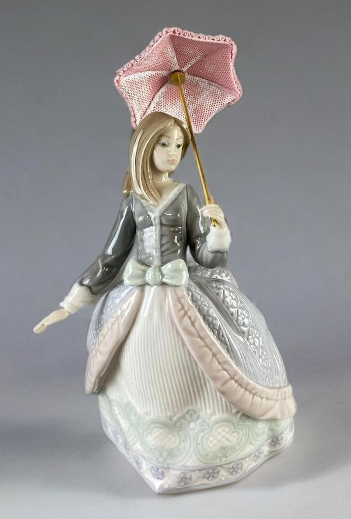 Vintage Lladro “Angela?? Porcelain Sculpture (1 of 4)