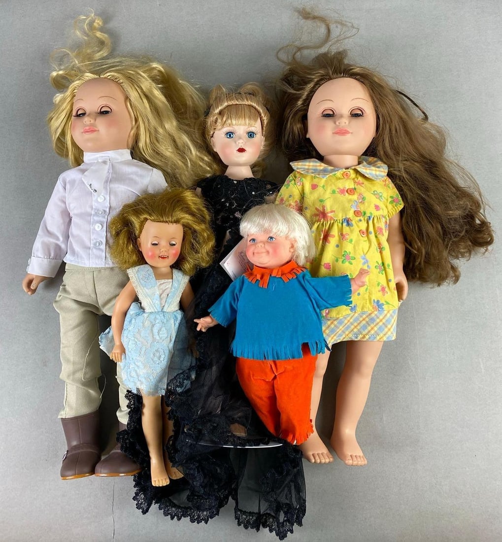 Vintage 1950’s 12?? Shirley Temple Doll and More: In-House Shipping Option: If you would like to use our in-house shipping service, please select “Arrange My Own Shipping” when paying your invoice. After payment, our in-house shipping team wi