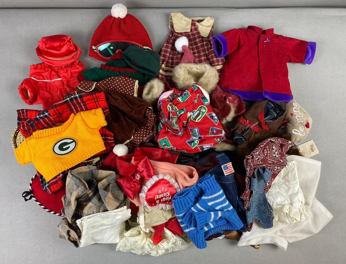 Group of Assorted Teddy Bear Clothing (1 of 4)
