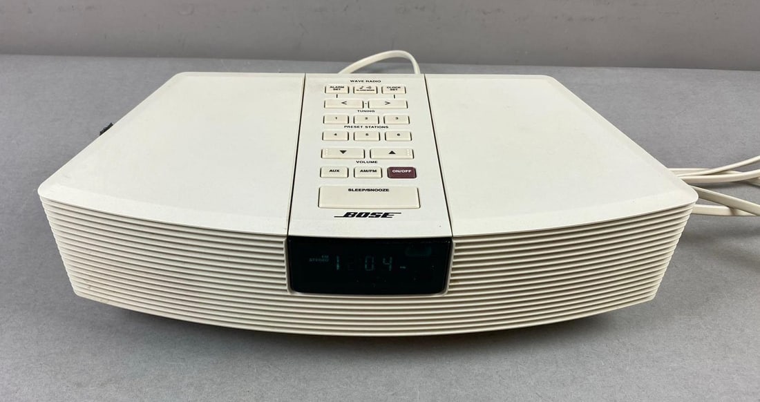 Bose Wave Am/Fm Radio Alarm Clock (1 of 7)