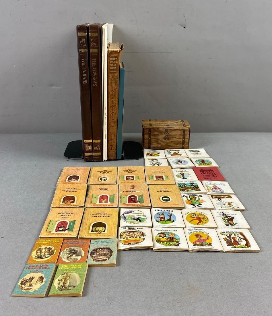Group of Assorted Miniature Children Stories and More (1 of 3)