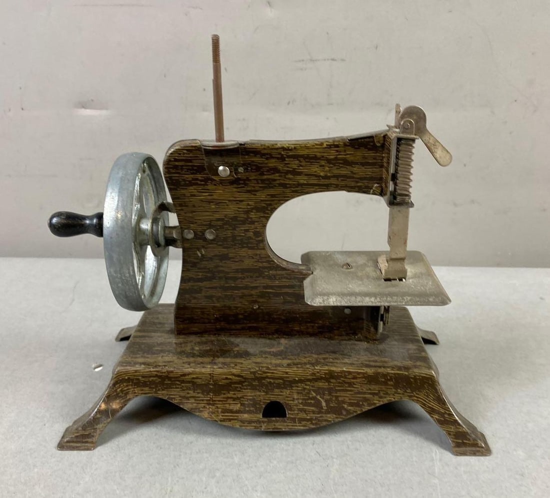 Vintage German kayanee Sew Master Sewing Machine (1 of 2)