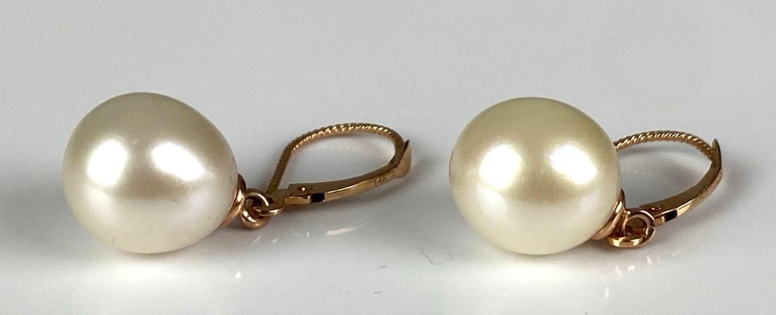 Pair of 14K Yellow Gold Pearl Earrings: In-House Shipping Option: If you would like to use our in-house shipping service, please select “Arrange My Own Shipping” when paying your invoice. After payment, our in-house shipping team wi