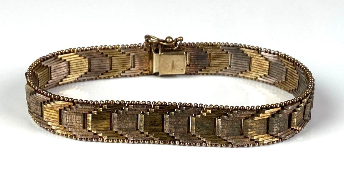 Milor Sterling Silver Bracelet: In-House Shipping Option: If you would like to use our in-house shipping service, please select “Arrange My Own Shipping” when paying your invoice. After payment, our in-house shipping team wi