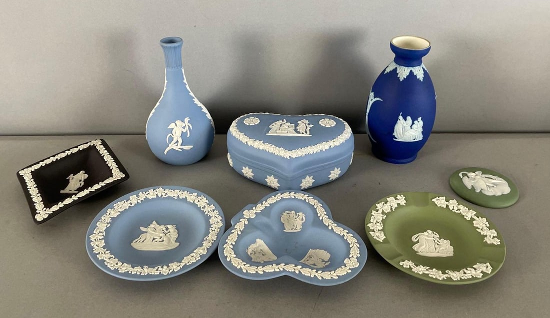 Group of Wedgwood Pottery Vases and More (1 of 3)