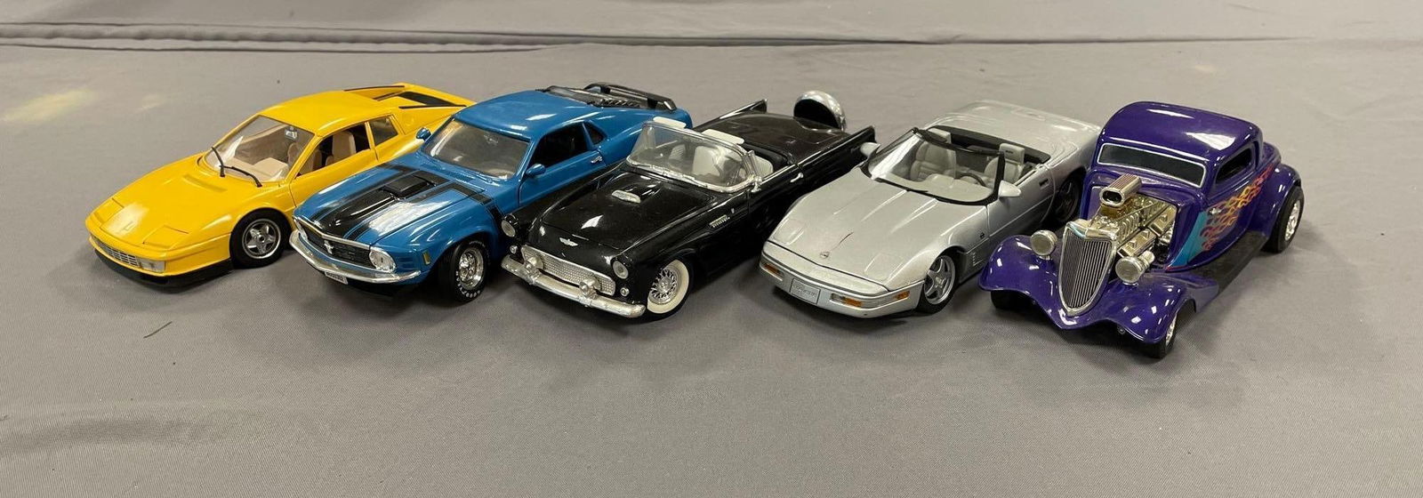 Group of Die-Cast Sports Cars: In-House Shipping Option: If you would like to use our in-house shipping service, please select “Arrange My Own Shipping” when paying your invoice. After payment, our in-house shipping team wi