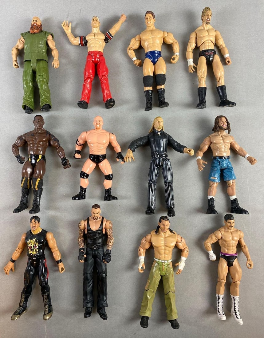 Group of Assorted 7?? Articulating WWE Figures (1 of 3)