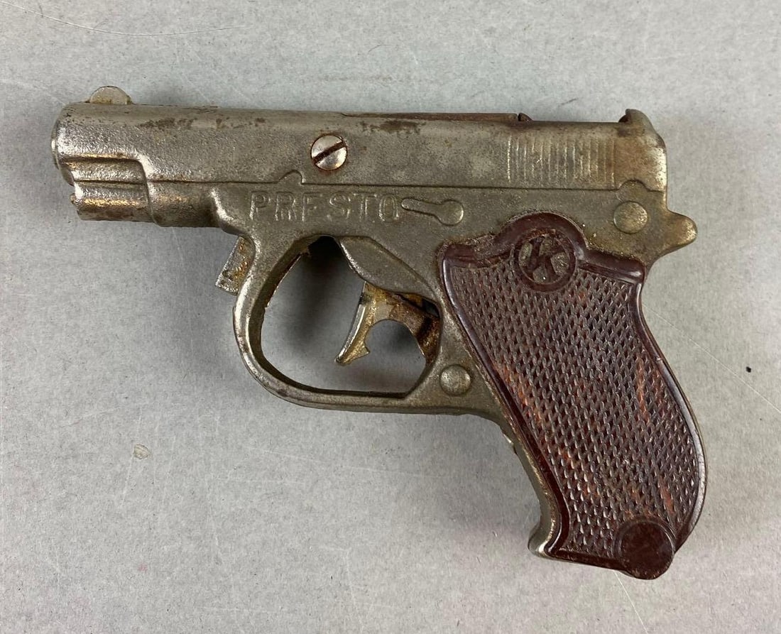 Vintage 1940 Kilgore “Presto?? Cap Pistol (1 of 3)