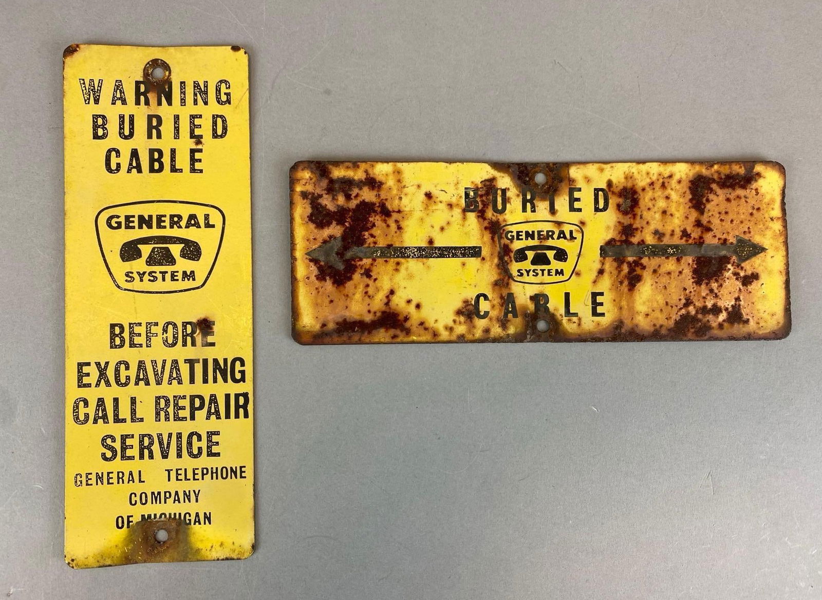 Group of 2 General System Warning Buried Cable Metal Signs: In-House Shipping Option: If you would like to use our in-house shipping service, please select “Arrange My Own Shipping” when paying your invoice. After payment, our in-house shipping team wi