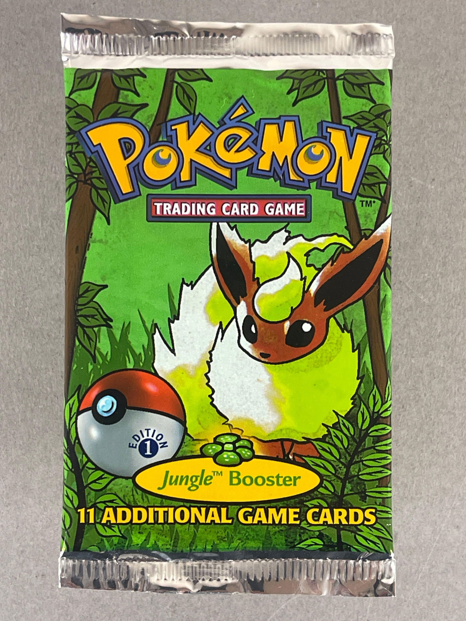 1999 Pokemon Jungle Booster Pack Flareon 1st Edition Heavy Pack, 21.6: 1999 Pokemon Jungle Booster Pack Flareon 1st Edition Heavy Pack, 21.6 g