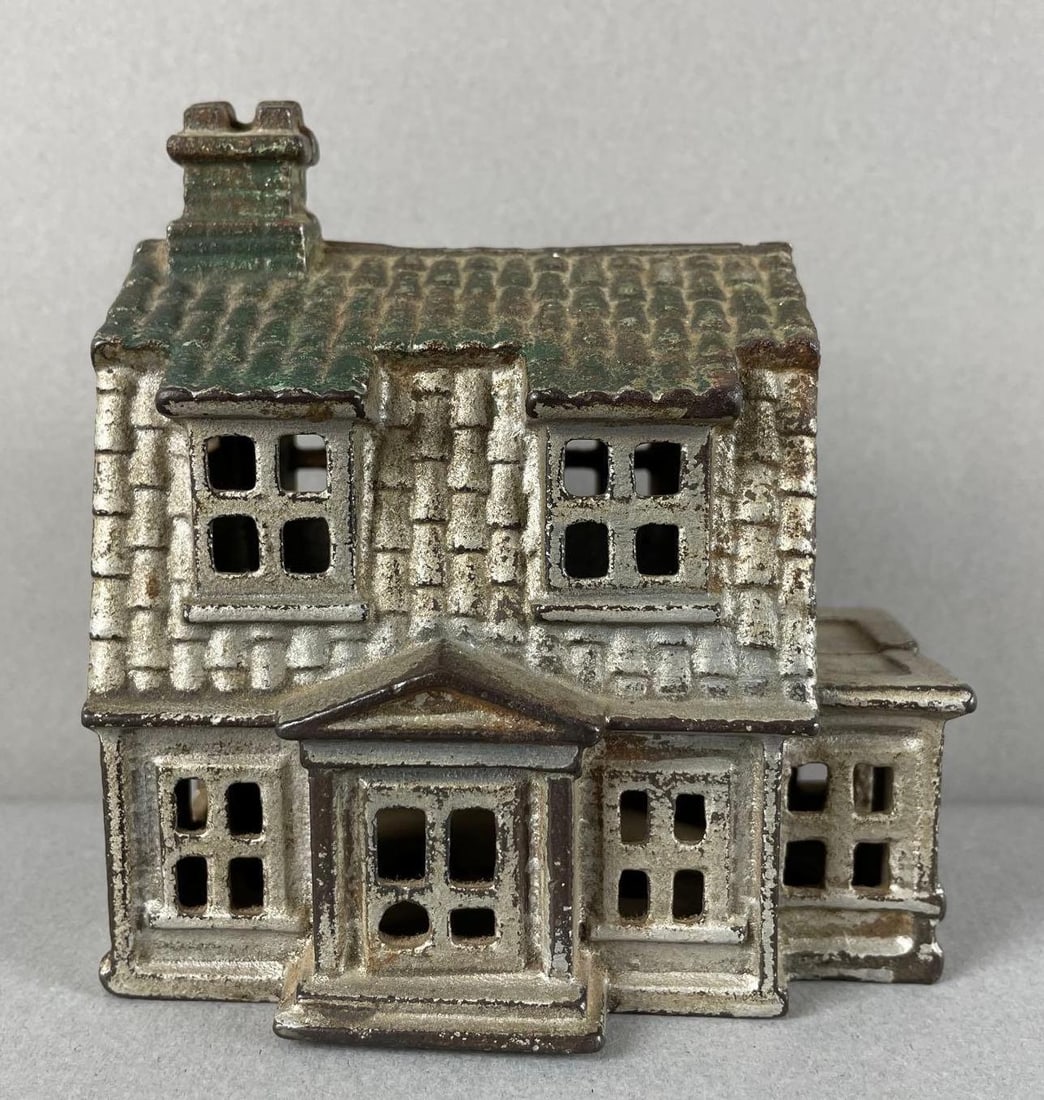 Antique Cast Iron Colonial House Bank (1 of 6)