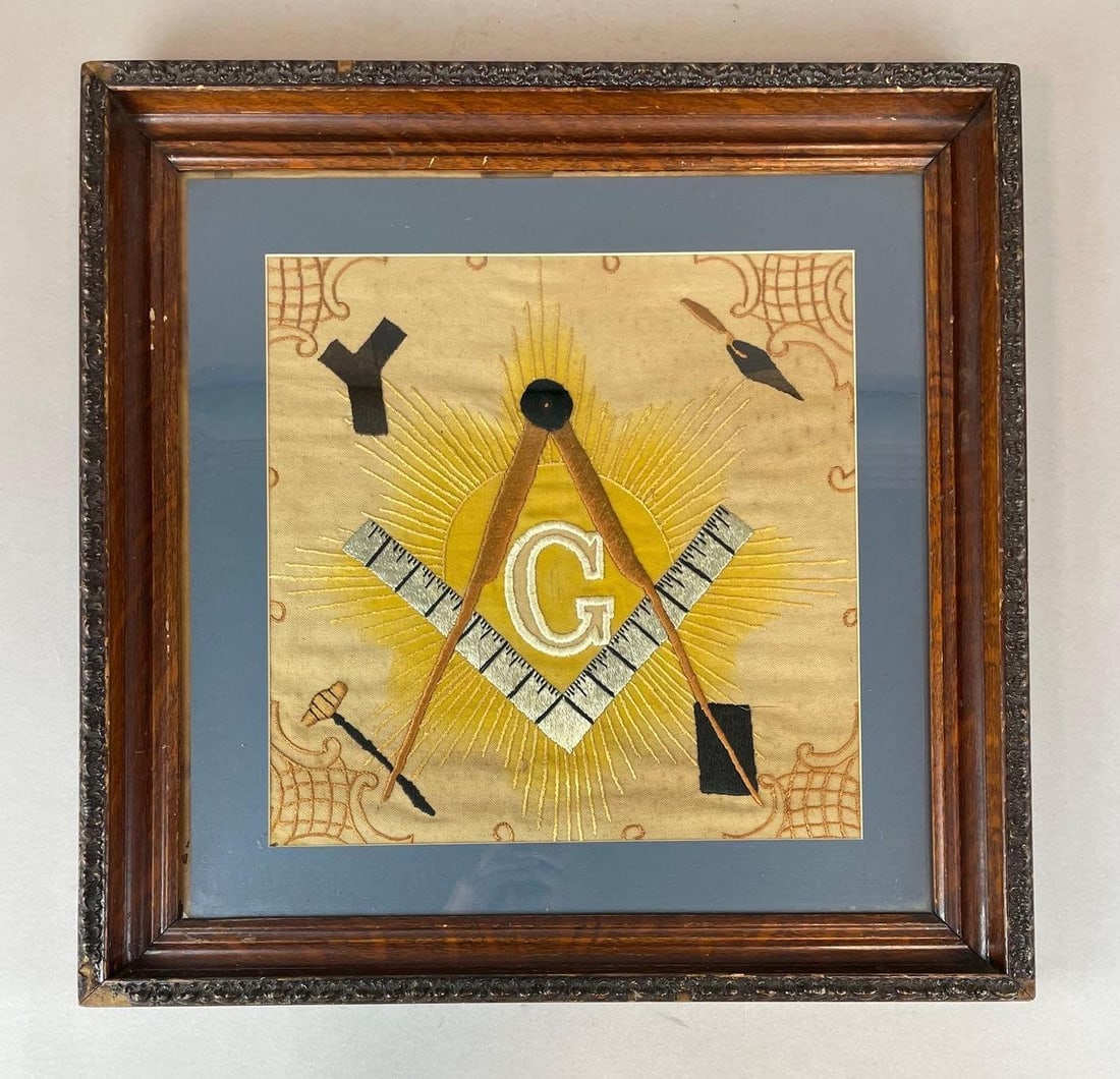 Antique Embroidered Free Masons Masonic Emblem (1 of 3)