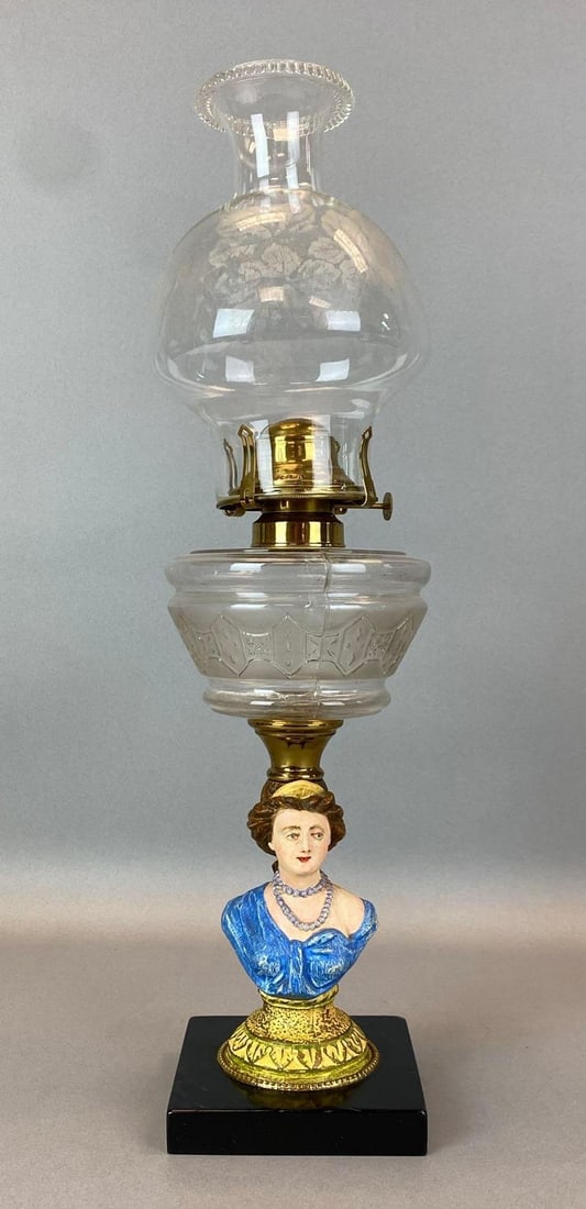 Antique Victorian Queen Anne No. 2 Figural Oil Table Lamp (1 of 3)