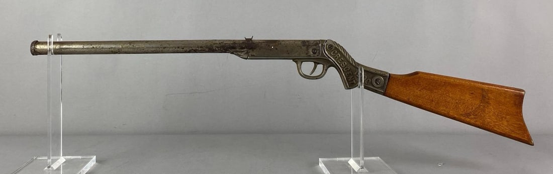 Vintage Crescent 1900 BB Gun (1 of 5)