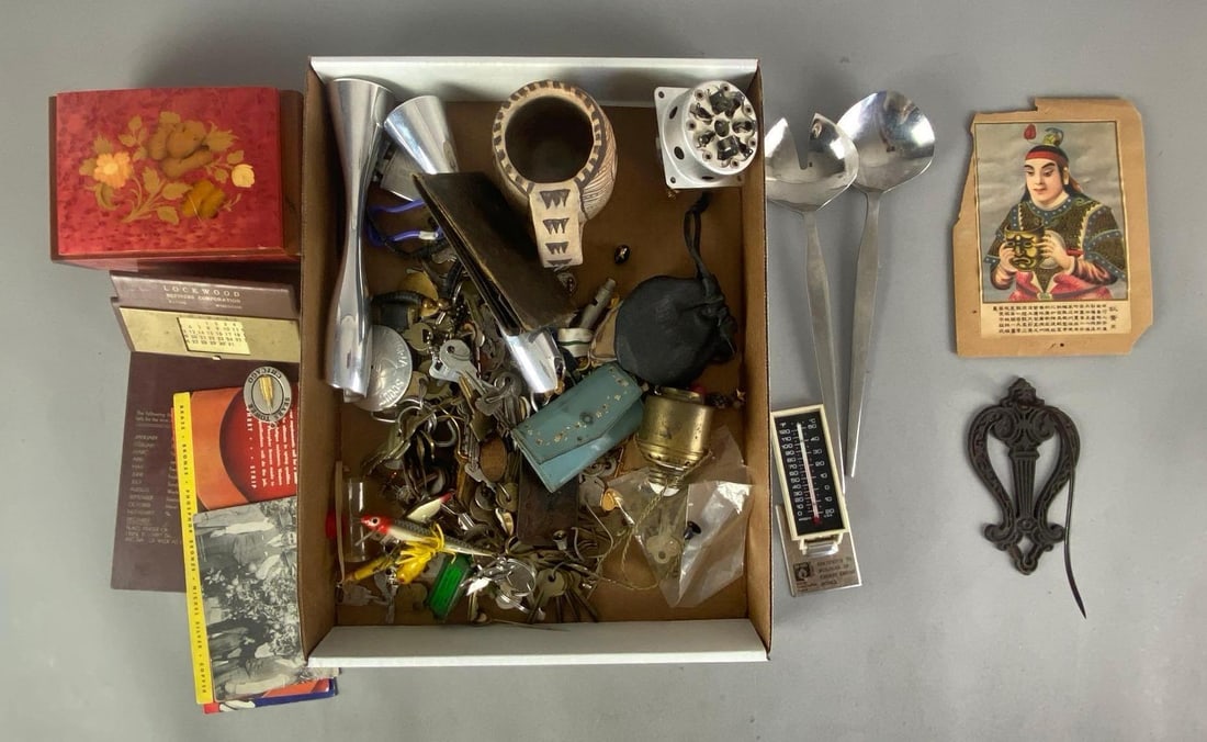 Group of Assorted Items (1 of 3)