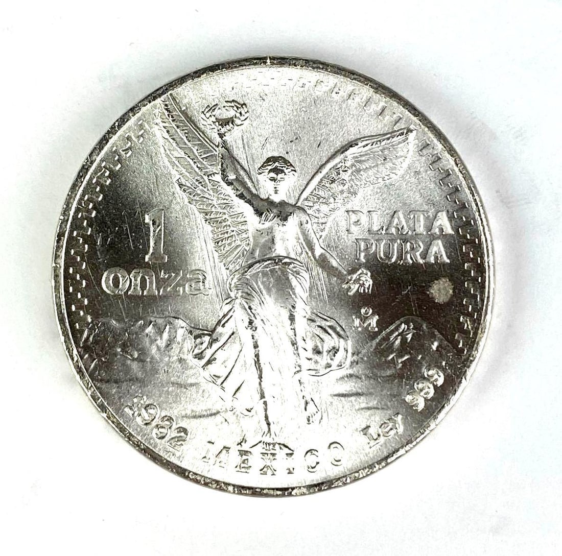 1982 Mexico Libertad 1 Onza 1 oz .999 Fine Silver Round (1 of 2)