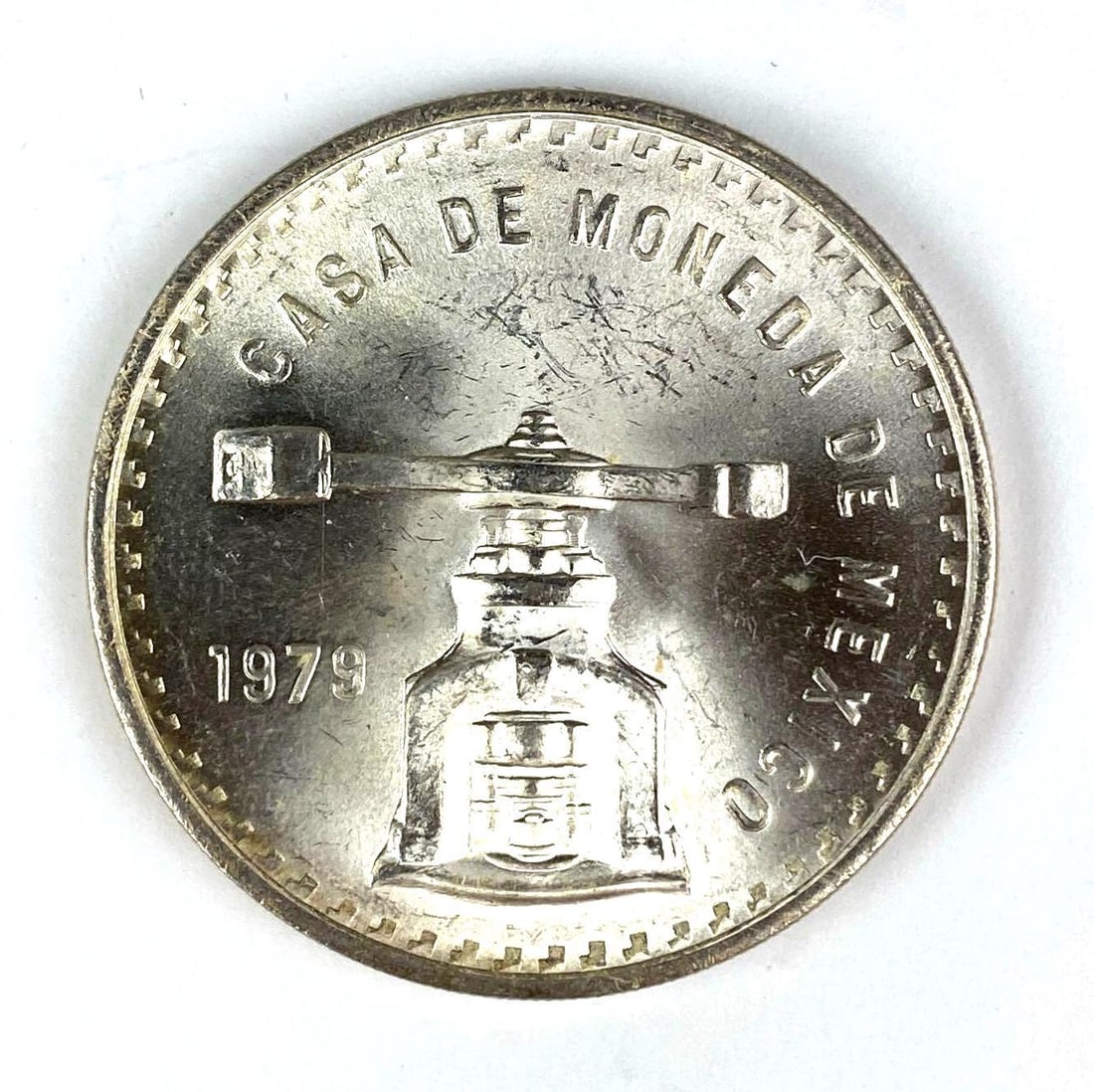 1979 Mexico Libertad 1 Onza 1 oz .999 Fine Silver Round: 1979 Mexico Libertad 1 Onza 1 oz .999 Fine Silver Round