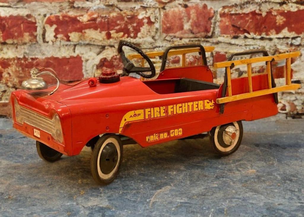 Vintage AMF Fire Fighter Pedal Car (1 of 5)