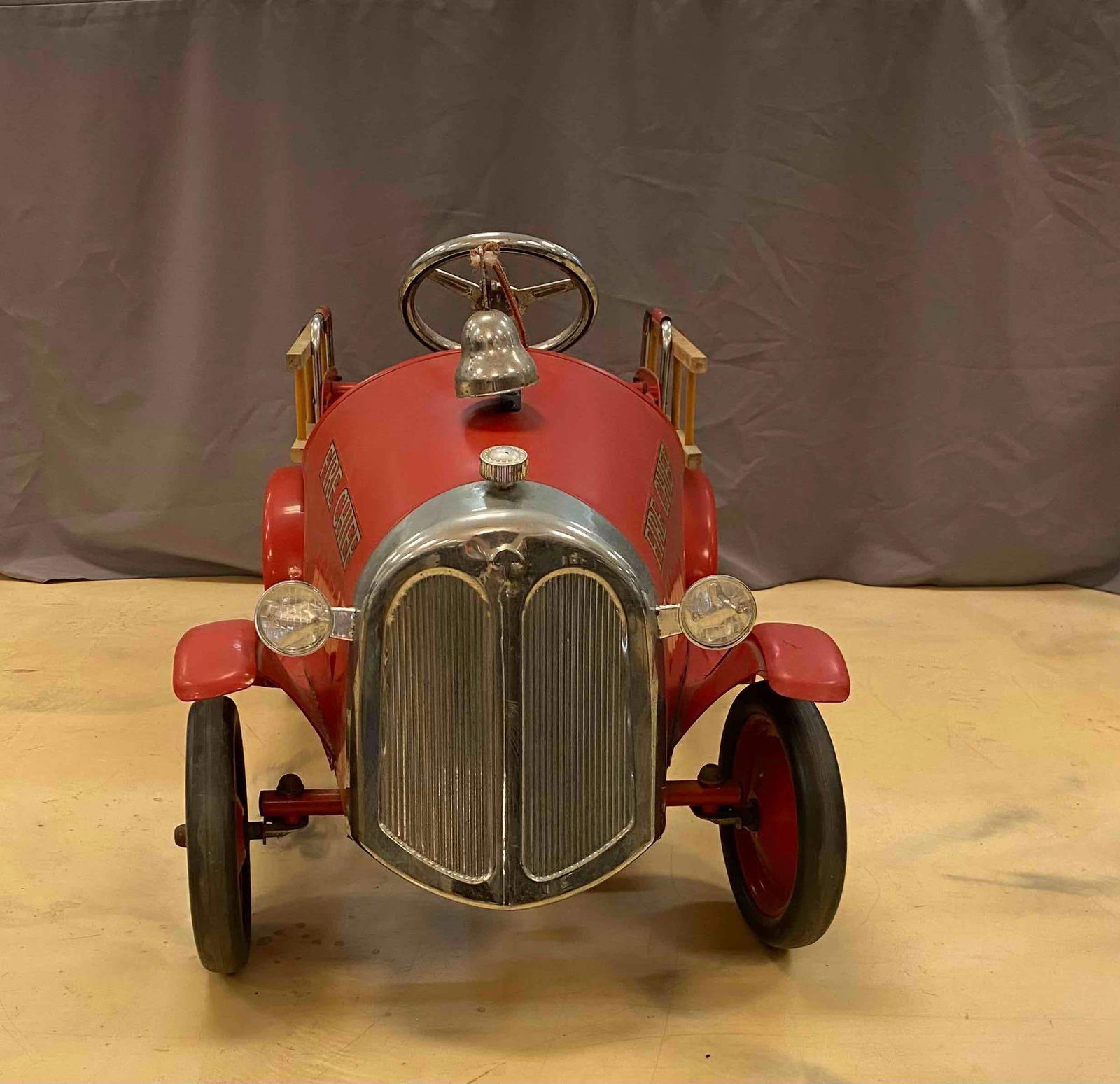 Fire Chief Fire Engine Modern Pedal Car - 4